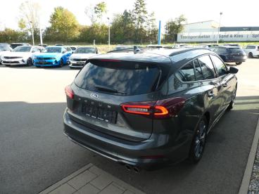 SPOTICAR Ford Focus Turnier St-line Klima, Navi, Shz, Kamera Gebraucht - Kleinwagen Benzin Grau - Bad Saulgau - 1201339147_5