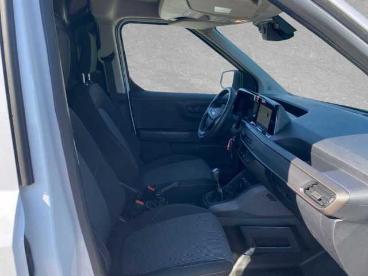 SPOTICAR Ford Transit Courier 1,0l Benzin Schaltgetriebe Gebraucht -  Benzin Weiß - Regensburg - 1201307351_3