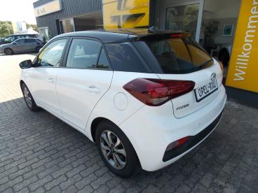 SPOTICAR Hyundai I20 1.2 Trend Blue Gebraucht - Kleinwagen Benzin Weiß - Brunsbüttel - 1201326222_4