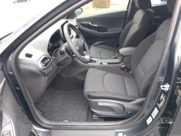 SPOTICAR Hyundai I30 Cw Connect & Go Led Kamera Shz Lhz Dab Gebraucht - Kleinwagen Benzin  - Donauwörth - 1201099802_5