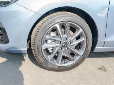 SPOTICAR Hyundai I30 Pdc Shz Kamera Navi Facel. Led Gebraucht - Kleinwagen Benzin  - Iserlohn - 1201128280_3