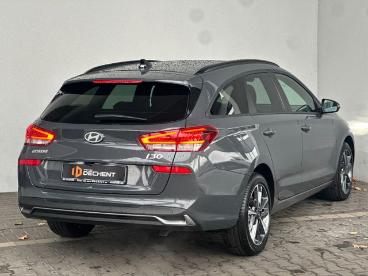 SPOTICAR Hyundai I30 Advantage 1.0 T-gdi 100ps Navi/shz/kamera Gebraucht - Kleinwagen Benzin  - Heidelberg - 1201155251_2