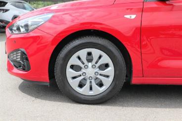 SPOTICAR Hyundai I30 1.5 Pure Klima/mf-lenkrad/tempomat/bluetooth Gebraucht - Kleinwagen Benzin  - Wangen Im Allgäu - 1201165529_3