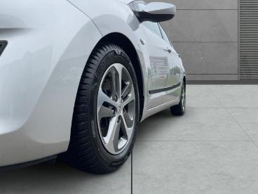 SPOTICAR Hyundai I30 Blue Trend Klima Einparkhilfe Sitzheizung Bluetoot Gebraucht - Kleinwagen Diesel  - Schwerin - 1201226551_4