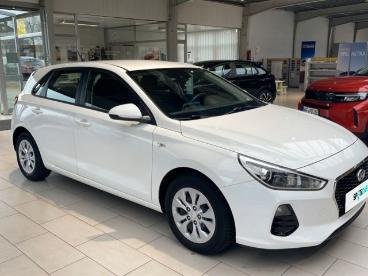 SPOTICAR Hyundai I30 Pure Ahk,tempomat Gebraucht - Kleinwagen Benzin  - Telgte - 1201237582_3
