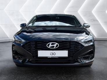 SPOTICAR Hyundai I30 ´´advantage´´ Navigationssystem Klimaautomatik-2-z Gebraucht - Kleinwagen Benzin Schwarz - Bietigheim-bissingen - 1201268540_2