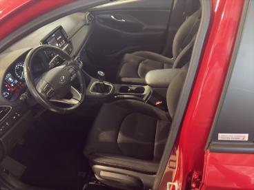 SPOTICAR Hyundai I30 Trend Ruckfahrkam. Pdc Shz Klimaautom Keyless Gebraucht - Kleinwagen Benzin Rot - Borsdorf - 1201329085_5