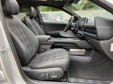 SPOTICAR Hyundai Ioniq 77,4kwh Allrad First Edition Bose/navi Gebraucht - Limousine Elektro Gold - Bretnig - 1201273230_5