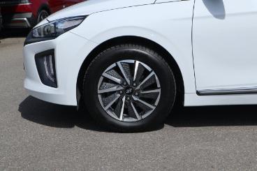 SPOTICAR Hyundai Ioniq Trend-paket Elektro Klima/sitzhzg./bc/efh. Gebraucht - Limousine Elektro Weiß - Wangen Im Allgäu - 1201328741_3