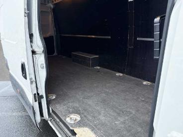 SPOTICAR Iveco Daily Daily Gebraucht - Nutzfahrzeug Diesel Weiß - Regensburg - 1201292858_5