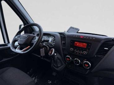 SPOTICAR Iveco Daily L4 3,5 T 3,0l Diesel Autom. Gebraucht -  Diesel Weiß - Regensburg - 1201327351_4