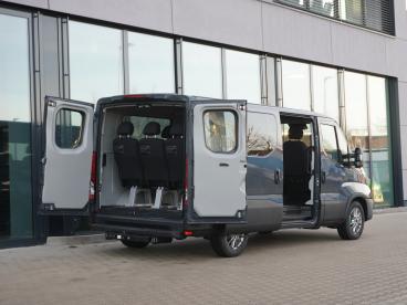 SPOTICAR Iveco Daily + Ahk 3,5 T Gebraucht - Nutzfahrzeug Diesel Grau - Jena - 1201351414_4