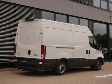 SPOTICAR Iveco Daily + Led Gebraucht - Nutzfahrzeug Diesel Weiß - Jena - 1201351648_2