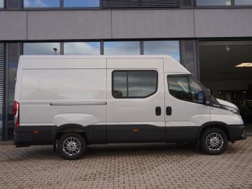 SPOTICAR Iveco Daily + Led Gebraucht - Nutzfahrzeug Diesel Weiß - Jena - 1201351726_3
