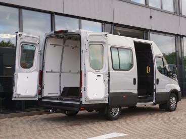 SPOTICAR Iveco Daily + Led Gebraucht - Nutzfahrzeug Diesel Weiß - Jena - 1201351726_4