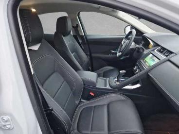 SPOTICAR Jaguar E-pace P200 Awd Aut. R-dynamic S Gebraucht - Suv Benzin Weiß - Regensburg - 1201281670_3