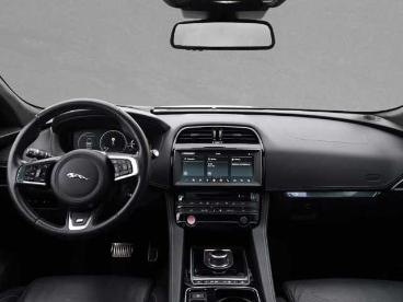 SPOTICAR Jaguar F-pace 30d Awd S Gebraucht - Suv Diesel Weiß - Regensburg - 1201281629_4