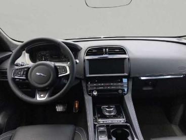 SPOTICAR Jaguar F-pace 30d Awd R-sport Gebraucht - Suv Diesel Schwarz - Regensburg - 1201281632_4
