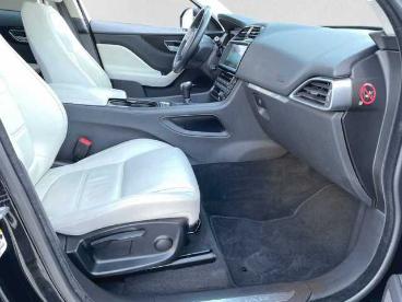 SPOTICAR Jaguar F-pace 20d Awd Prestige 20d Awd Gebraucht - Suv Diesel Schwarz - Regensburg - 1201281655_3