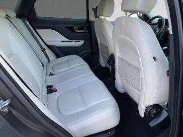 SPOTICAR Jaguar F-pace 20d Awd Prestige 20d Awd Gebraucht - Suv Diesel Schwarz - Regensburg - 1201281655_5