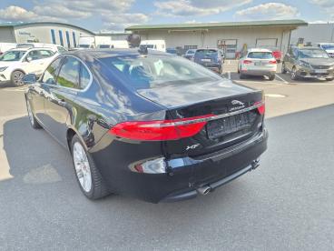 SPOTICAR Jaguar Xe Navi W-lan Gebraucht - Limousine Diesel Schwarz - Potsdam - 1201315869_4