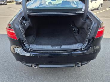 SPOTICAR Jaguar Xe Navi W-lan Gebraucht - Limousine Diesel Schwarz - Potsdam - 1201315869_5