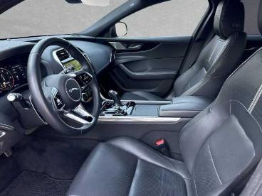 SPOTICAR Jaguar Xe P300 Awd Aut. 300 Sport Sport 300 Gebraucht - Limousine Benzin Schwarz - Regensburg - 1201326749_3