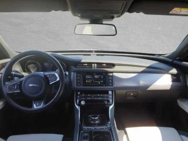 SPOTICAR Jaguar Xf 25d Awd R-sport Gebraucht - Limousine Diesel Grau - Regensburg - 1201281657_4
