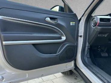 SPOTICAR Jeep Avenger Summit 1.2 48v E-hybrid Automatik Gebraucht - Suv Benzin  - Regensburg - 1201035642_5