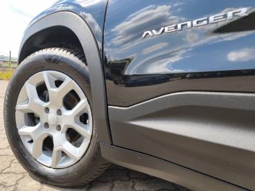 SPOTICAR Jeep Avenger Altitude 1.2 Turbo +jbl+navi+allwetter+el.hecklapp Gebraucht - Suv Benzin Schwarz - Bremervörde - 1201324411_2