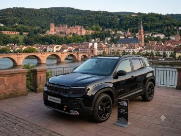 SPOTICAR Jeep Avenger The North Face 4xe Gebraucht - Suv Hybrid Schwarz - Heidelberg - 1201327946_1