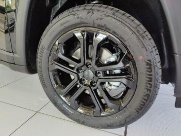 SPOTICAR Jeep Compass E-hybrid My23 Night Eagle 1.5l T4 48v Gebraucht - Suv Hybrid  - Dresden - 1201019054_4