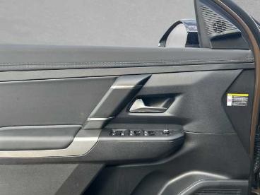 SPOTICAR Jeep Compass Elektro 74 Kwh First Edition Gebraucht - Suv Elektro Grün - Regensburg - 1201248785_5