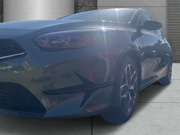 SPOTICAR Kia Ceed Cee-d Cee´d_sw Spirit 1.5 T-gdi El. Panodach Navi Leder Gebraucht - Kombi Benzin  - Lübeck - 1201074707_4