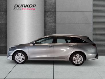 SPOTICAR Kia Ceed Cee-d Cee´d_sw Vision 1.4 Komfort-plus-paket Navi Digita Gebraucht - Kombi Benzin Silber - Braunschweig - 1201080281_2