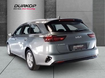 SPOTICAR Kia Ceed Cee-d Cee´d_sw Vision 1.4 Komfort-plus-paket Navi Digita Gebraucht - Kombi Benzin Silber - Braunschweig - 1201080281_3