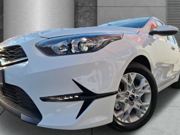 SPOTICAR Kia Ceed Cee-d Cee´d_sw Vision At Komfort-plus Navi Digitales Coc Gebraucht - Kombi Benzin Weiß - Berlin - 1201089666_4