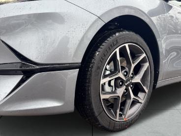 SPOTICAR Kia Ceed Cee-d Cee´d_sw 1.5t 48v Dct Ultimate Edition Style-paket Gebraucht - Kombi Benzin Silber - Goslar - 1201164981_4