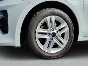 SPOTICAR Kia Ceed Cee-d Ceed Vision 1.0 T-gdi Sitzheizung Navi Digitales C Gebraucht - Limousine Benzin Weiß - Eberswalde - 1201184251_4