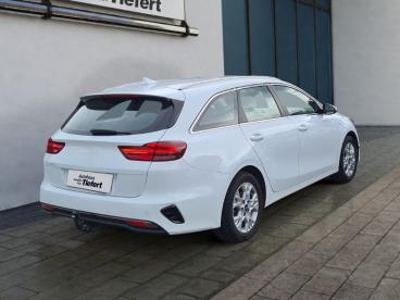 SPOTICAR Kia Ceed Cee-d Cee´d Sporty Wagon Kia Ceed Sw 1.5 T-gdi Dct7 Gebraucht - Kombi Benzin  - Lauchringen - 1201298992_5