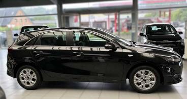 SPOTICAR Kia Ceed Cee-d Ceed / Ceed 1.0 Vision Komfort-pluspaket Gebraucht - Kleinwagen Benzin Schwarz - Melle - 1201299431_4