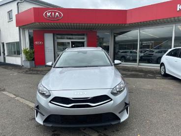 SPOTICAR Kia Ceed Sw 1.5 T-gdi Dct7 Opf Vision Komf Gebraucht - Kombi Benzin Silber - Radolfzell - 1201074750_2