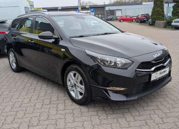 SPOTICAR Kia Ceed Sw / Ceed Sw Vision / Sitzheizung / Ruckfahrkamera Gebraucht - Kombi Benzin Schwarz - Kaltenkirchen - 1201273466_4