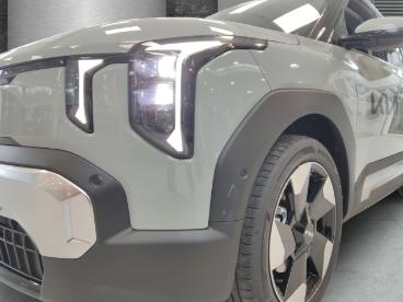 SPOTICAR Kia Ev2 Earth 42kwh 22kw-lader 4-sitzer Winter-connect Dri Gebraucht - Geländewagen Elektro Grau - Berlin - 1201316842_4