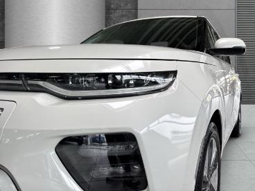 SPOTICAR Kia Soul E-spirit (39kwh) Navi/3-phasig/sitz+lenkradheizung Gebraucht - Suv Elektro Weiß - Goslar - 1201192803_4