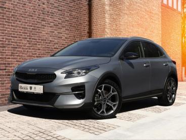 SPOTICAR Kia Xceed Platinum Edition *leder*navi*shz* Gebraucht - Limousine Benzin Silber - Karlsruhe - 1201268412_2