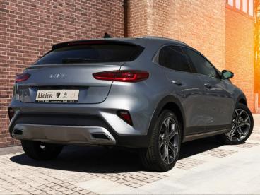 SPOTICAR Kia Xceed Platinum Edition *leder*navi*shz* Gebraucht - Limousine Benzin Silber - Karlsruhe - 1201268412_4