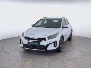 SPOTICAR Kia Xceed Vision 1.5*navi*shz*rfk*uvm Gebraucht - Limousine Benzin Weiß - Uslar - 1201271164_2