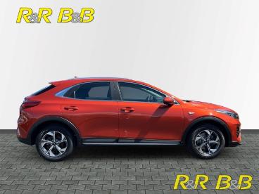 SPOTICAR Kia Xceed Xcee´d 1.0 Edition 7 Klima Sitzheizung Ruckfahrkam Gebraucht - Limousine Benzin Orange - Soest - 1201287024_4