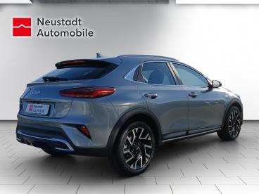 SPOTICAR Kia Xceed Vision 1,5 Turbo Led Navi Kamera Sitzheiz Gebraucht - Limousine Benzin Silber - Elsterwerda - 1201318555_4